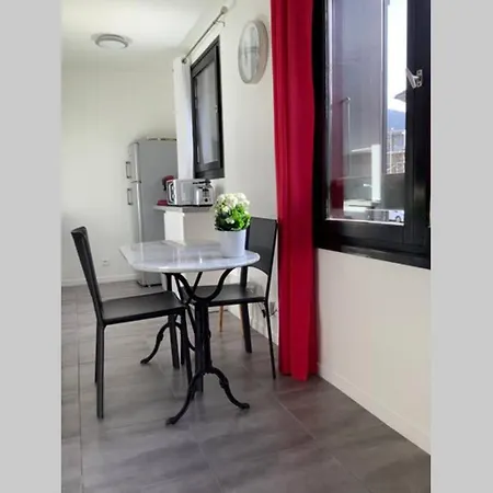아파트 Charmant Studio Aux Portes De La Vallee Mt Blanc 살랑쉬